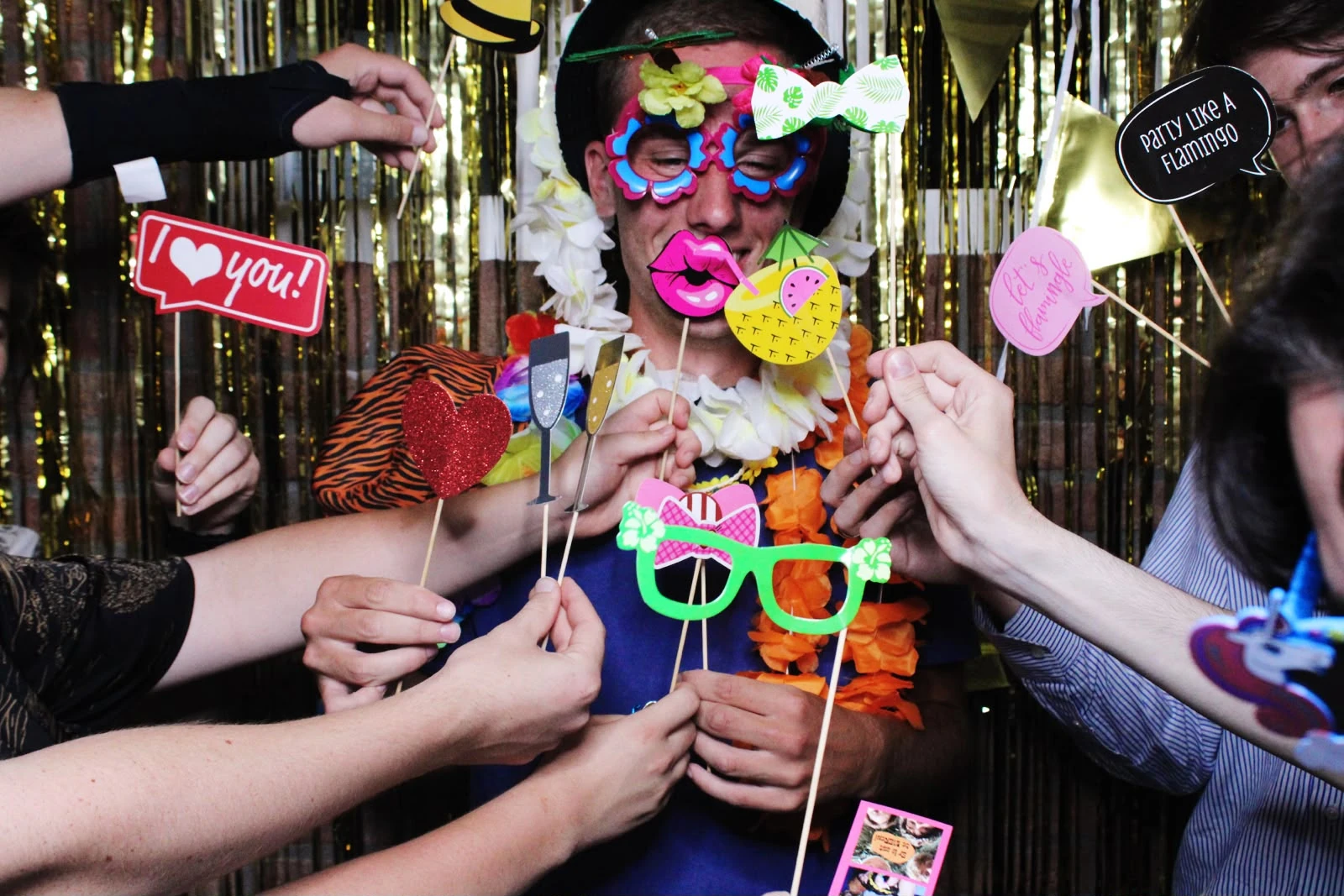 Photobooth op eigen locatie – verhuur door Uitjes2go in Ede